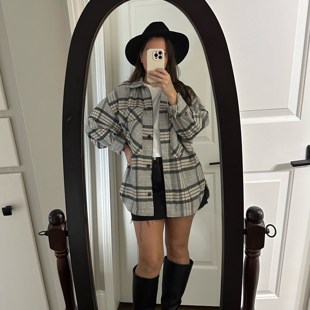 SOLD✔️2/18: NWOT Zara Plaid Overshirt, Size Large - Picture 5 of 15